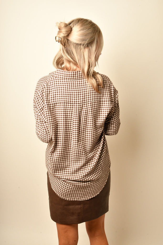 RIVER PLAID BUTTON UP
