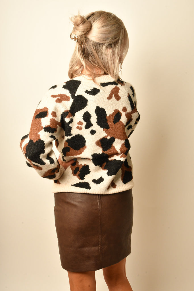 OMEA COW SWEATER