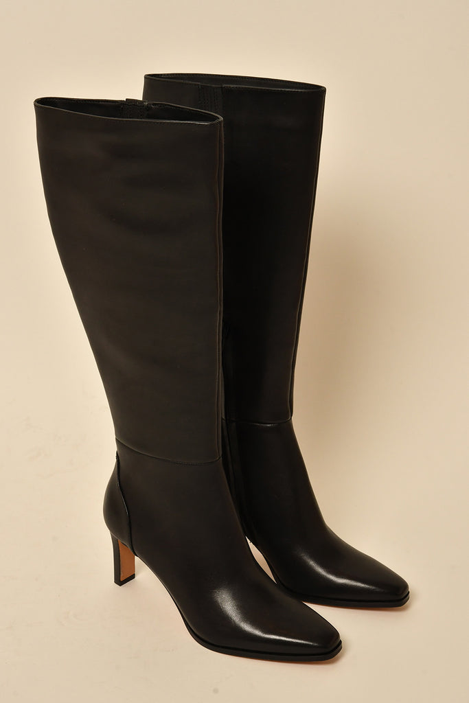 EMMI LEATHER BOOT