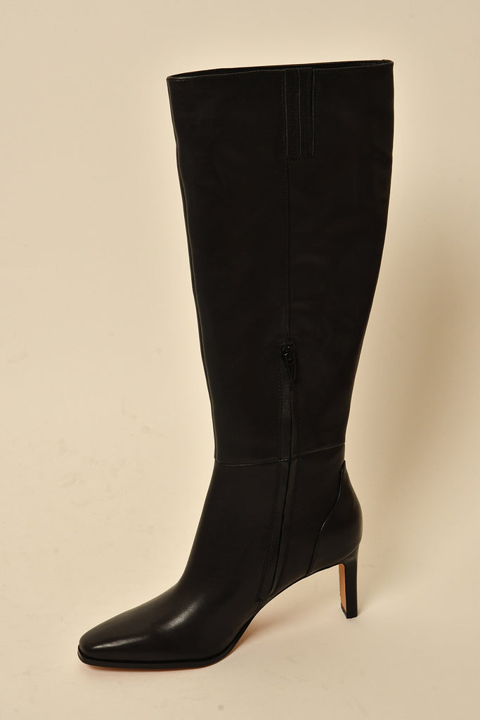 EMMI LEATHER BOOT