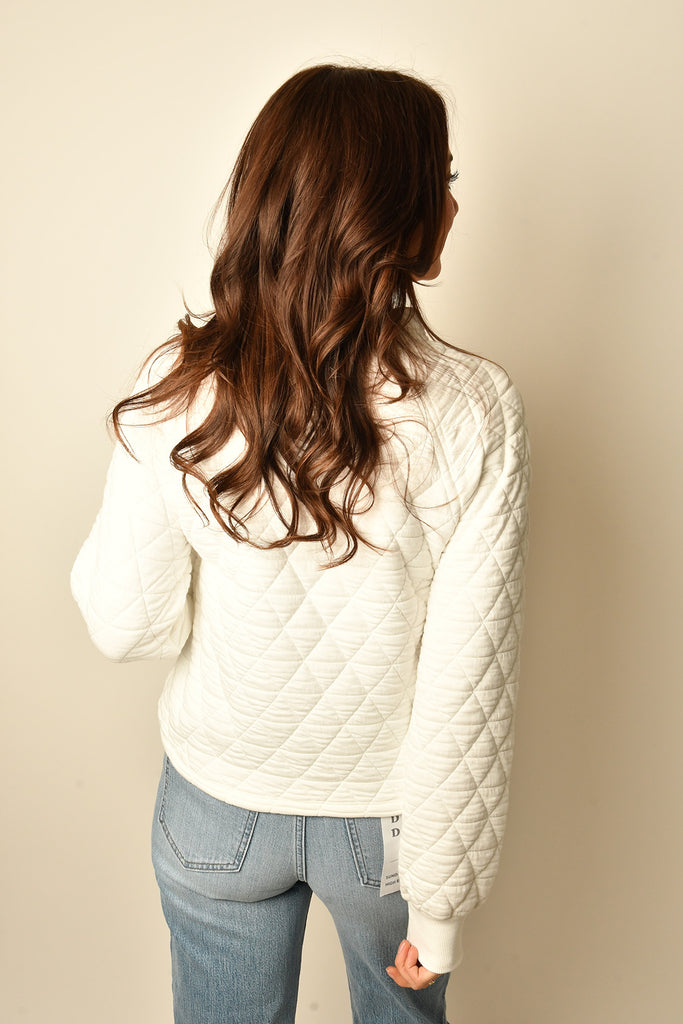 QUILTED BUTTON POPOVER