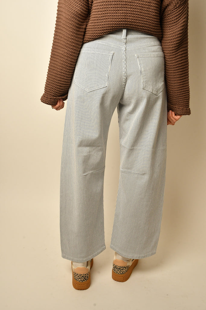 STRIPE BARREL JEAN