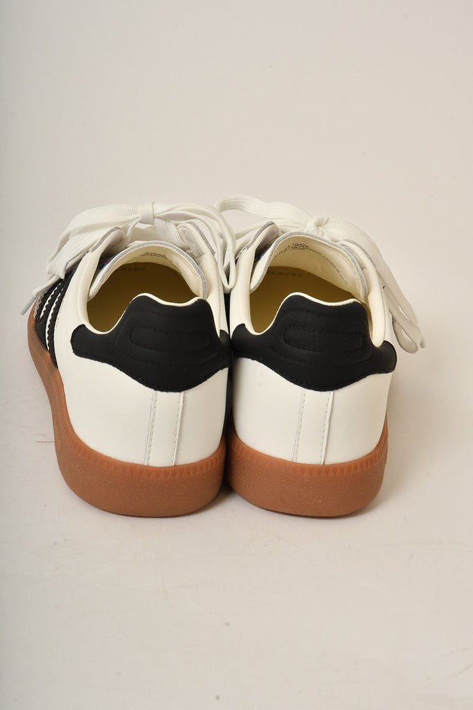 CLOUD SNEAKER