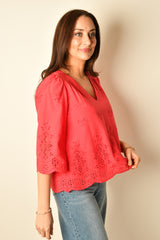 3/4 SLEEVE EYELET TOP