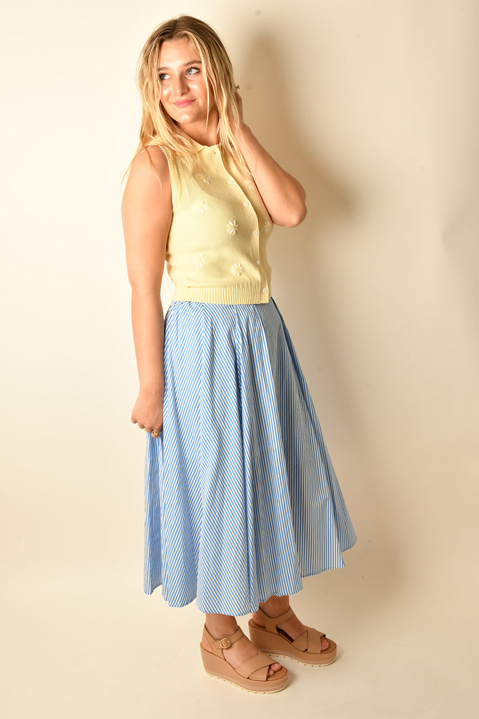 SUNNY DAISY SCALLOPED VEST