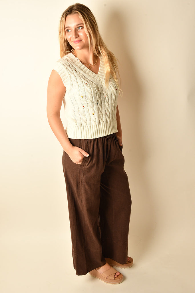 MEADOW BLOOM CABLE KNIT VEST