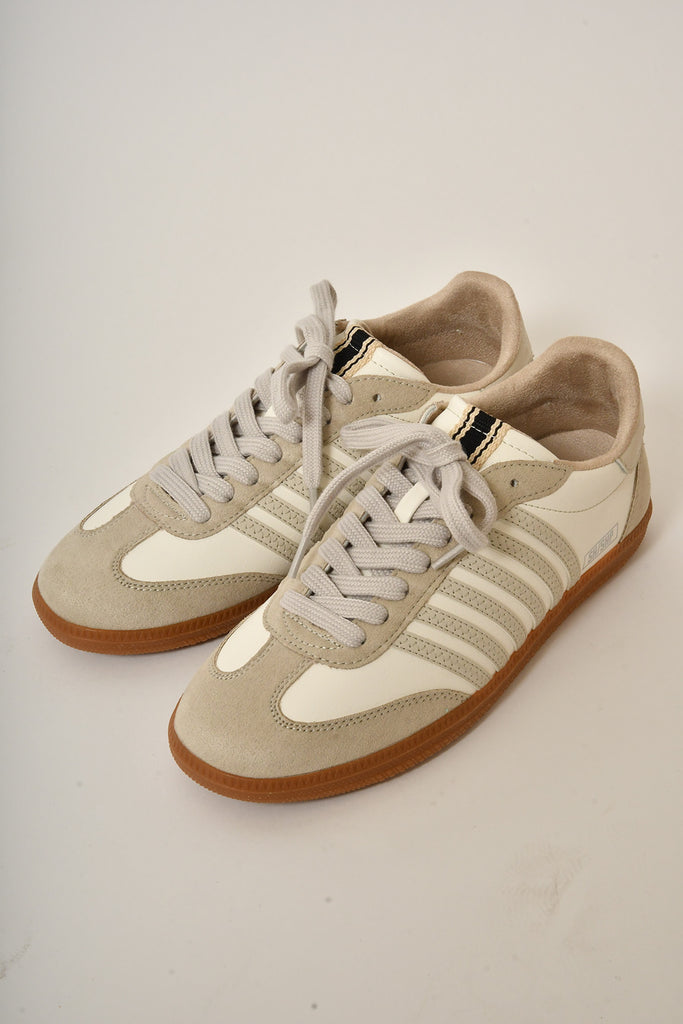 STEVIE SNEAKER