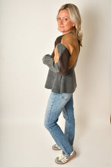 <p>LILLIE CARDIGAN</p>