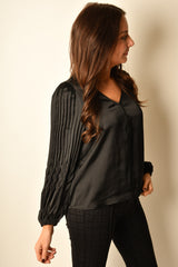 PLEATED DETAIL BLOUSE