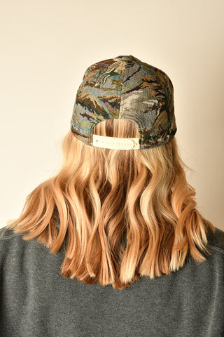 SPIRIT LED BROCADE HAT