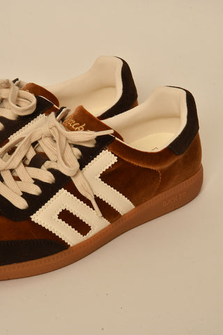 CLOUD VELVET SNEAKER