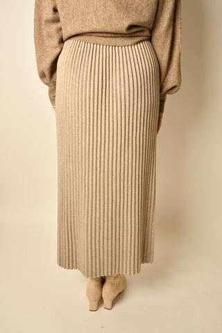 COZY LUXE PLEATED SWEATER SKIRT
