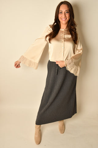 COZY LUXE PLEATED SWEATER SKIRT