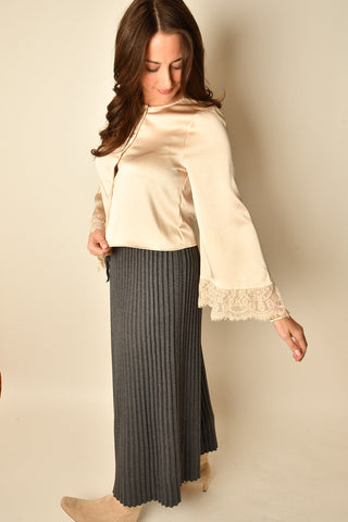 DARLIN LACE TRIM BLOUSE