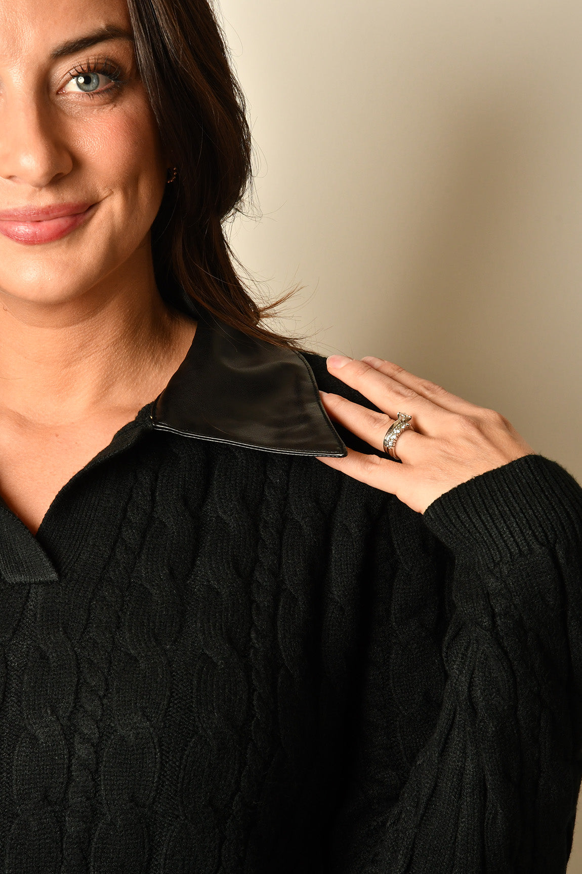 CHIARA LEATHER COLLAR SWTR