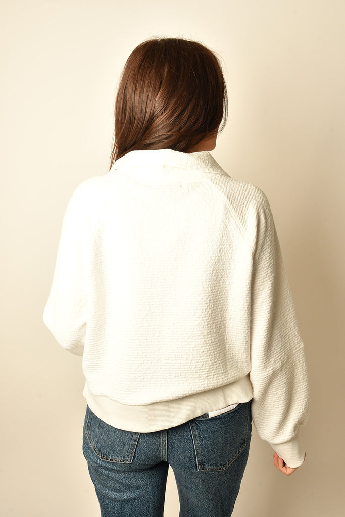 TEXTURED ZIP POPOVER