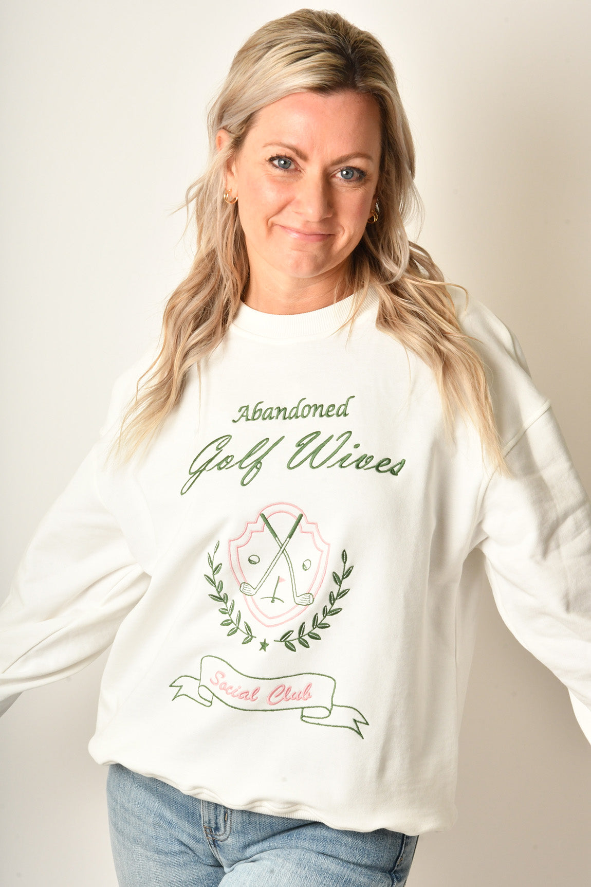 GOLF WIVES SWEATSHIRT