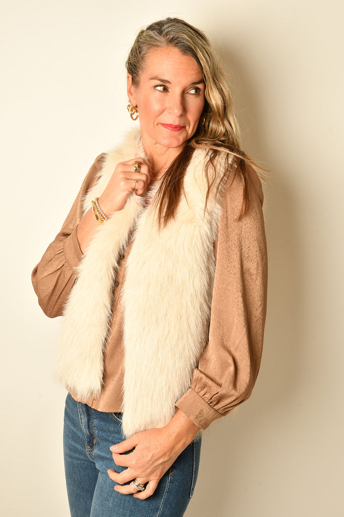 GLIMMER FUR VEST