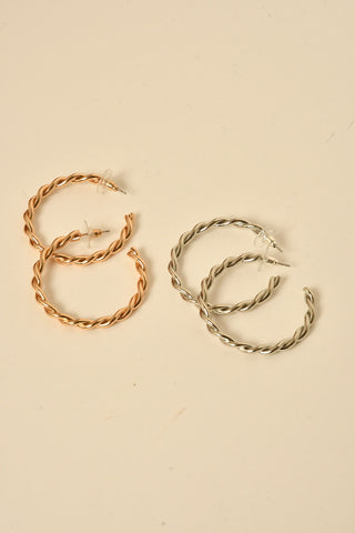 TWISTED HOOP