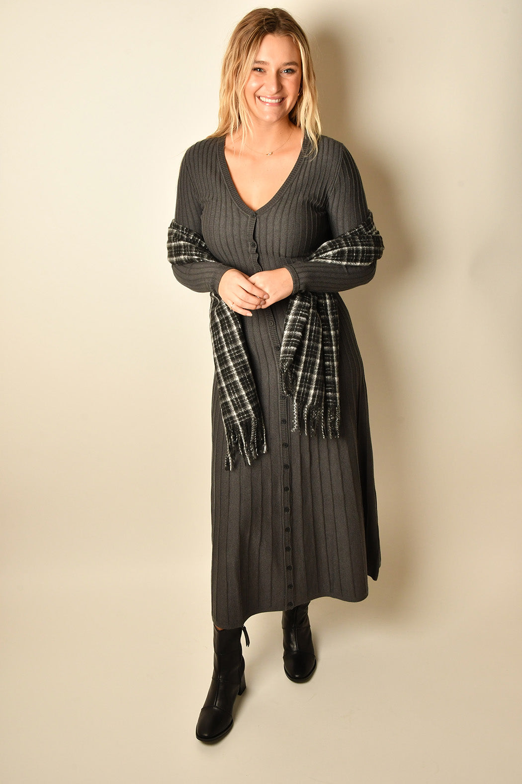 VINTAGE PLAID TASSLE SCARF