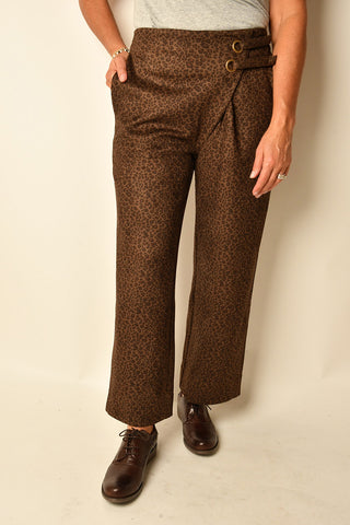 SIDE DETAIL ANIMAL PANT