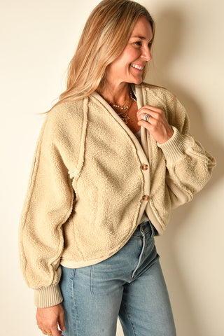 CABIN HERO CARDI