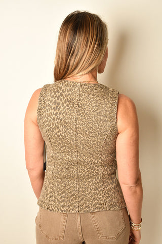 CREW NECK SPLIT FRONT VEST
