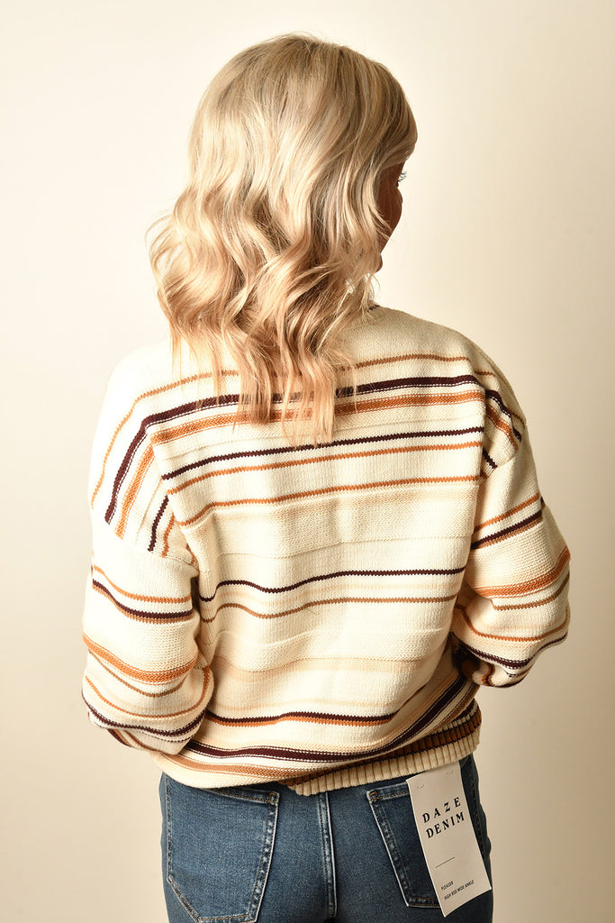 COFFEE STRIPE CREW SWEATER