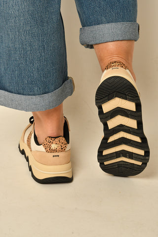 KINETIC EMBER SNEAKER + color