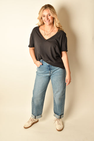 Nina V Tee + 4 Colors