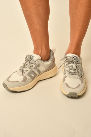 LIGHTNING SNEAKER