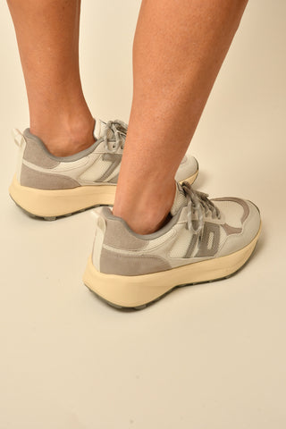 LIGHTNING SNEAKER