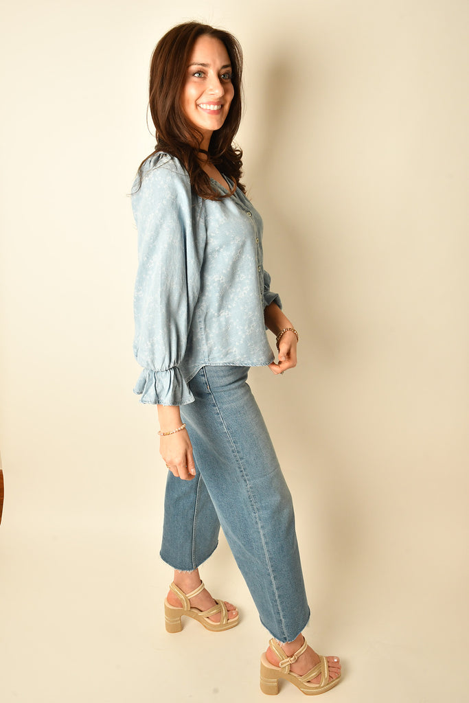 3/4 SLV BUTTON FRONT SHIRRED TOP