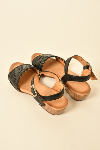 CYPRUS SANDAL