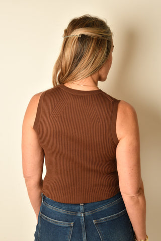 V-NECK BUTTON VEST + colors
