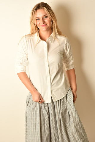ESSENTIAL ROLL-UP SLEEVE BLOUSE