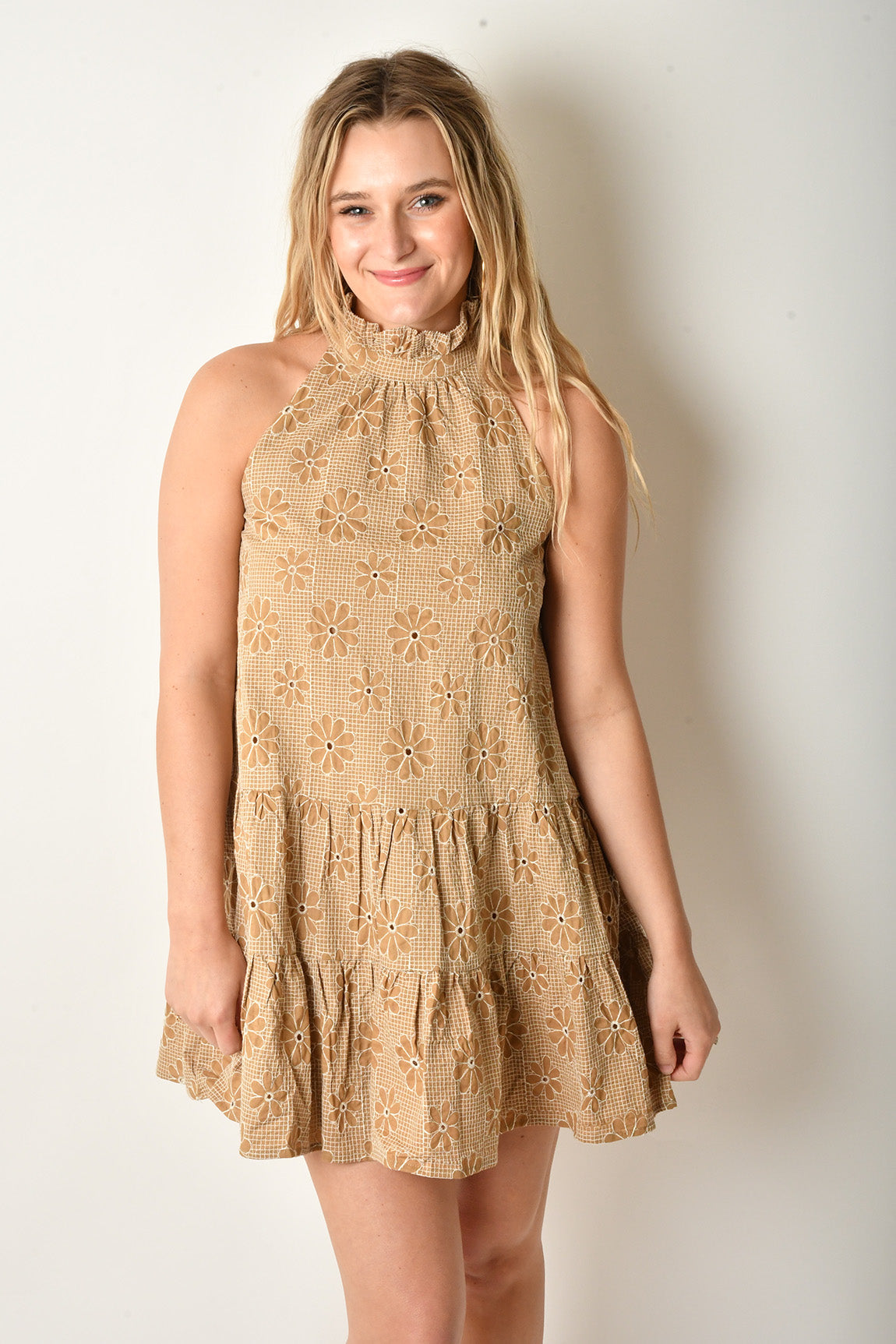 EMBROIDERED HALTER NECK