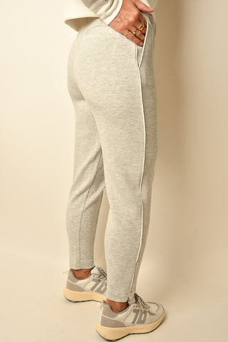 SLIM PINTUCK PANT