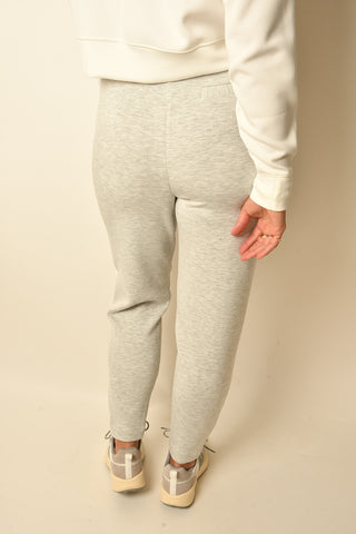 SLIM PINTUCK PANT