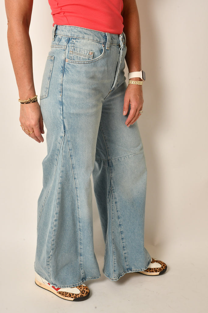 EDEN HIGH SLOUCHY JEAN