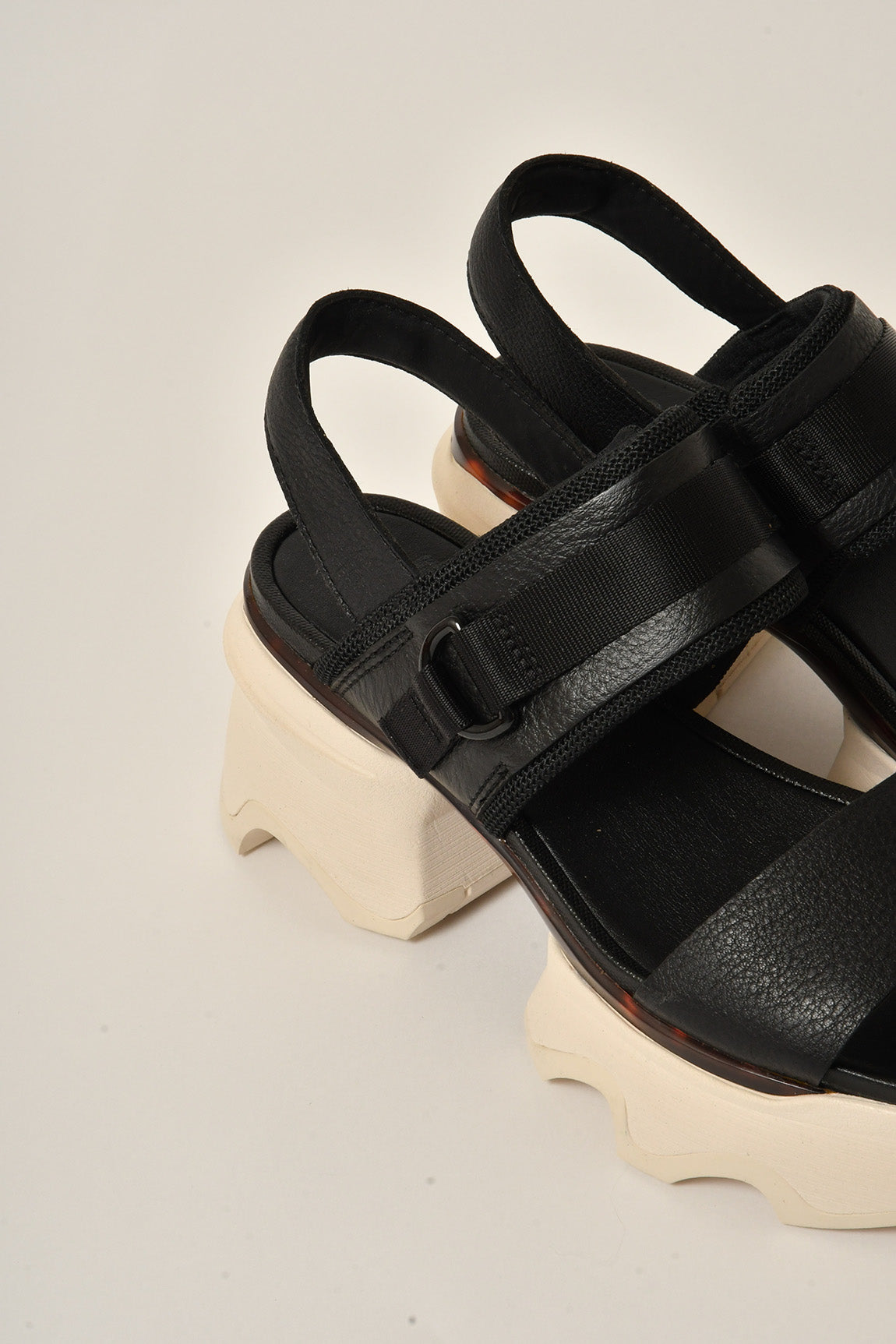 KINETIC SLINGBACK HEEL SANDAL