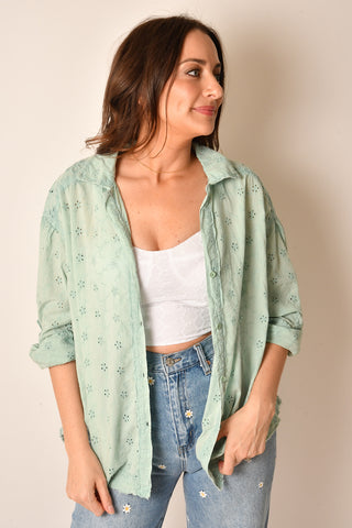 MAE EYELET SHIRT + white