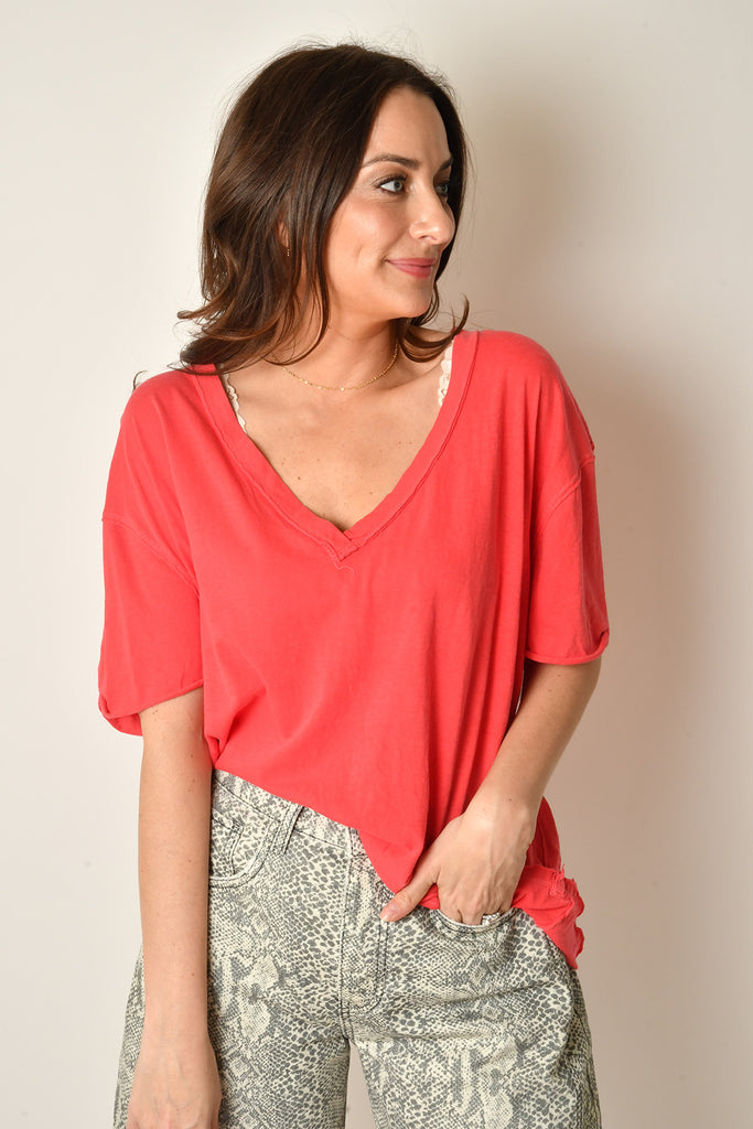 NINA TEE + colors