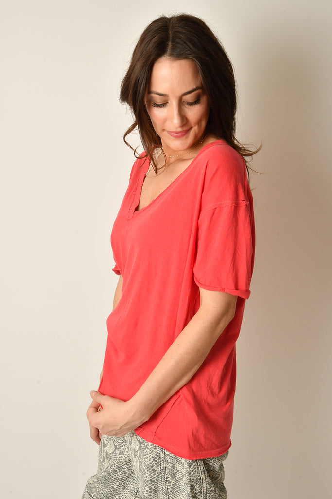 NINA TEE + colors