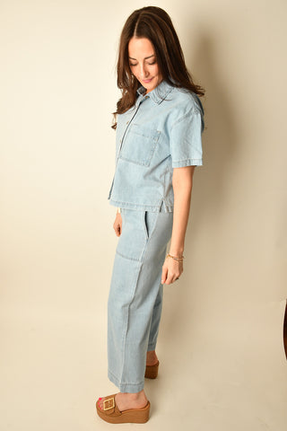 EVERYDAY DENIM BUTTON UP