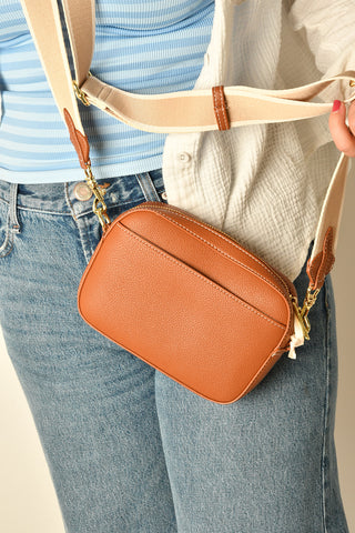 AVERY RAFFIA SMALL CROSSBODY BAG