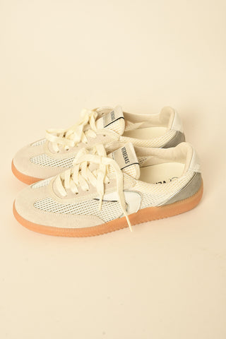 SOUND SNEAKER