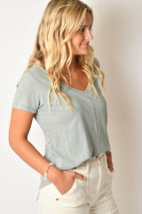 ASHER V-NECK TEE