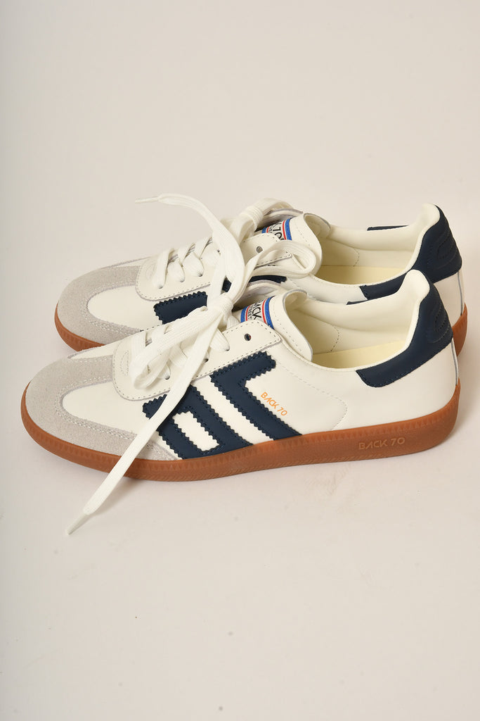 NAVY CLOUD SNEAKER