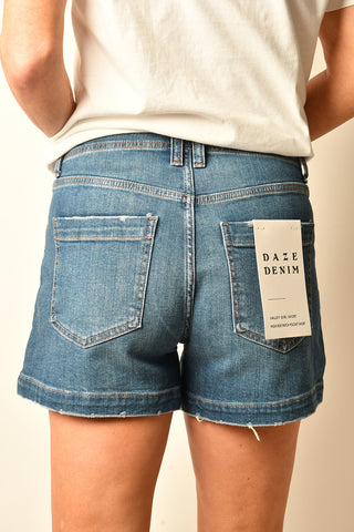 VALLEY GIRL SHORT